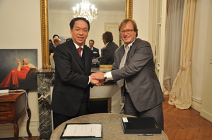 国际化战略实施取得突破副本