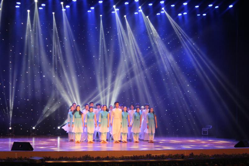 现代舞《潮曦》