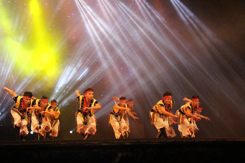 群舞《蒙古骑兵》-800