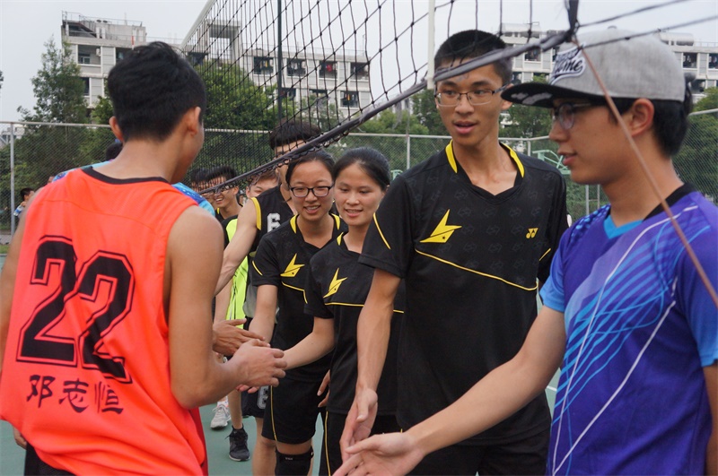 友谊第一，比赛第二